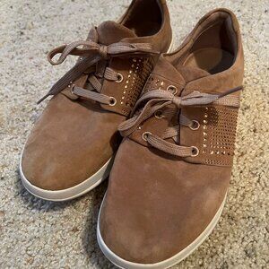 Women's Fitflop suede sneakers size 8
